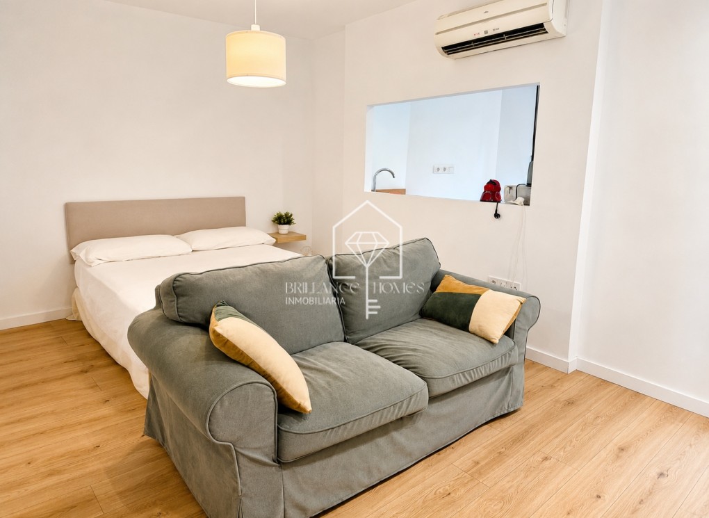 Sale - Apartment / flat - Alicante - Centro
