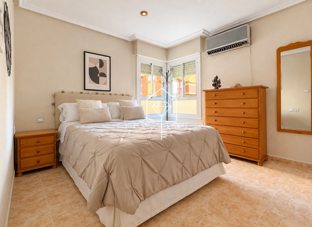Sale - Apartment / flat - Orihuela Costa - La Florida