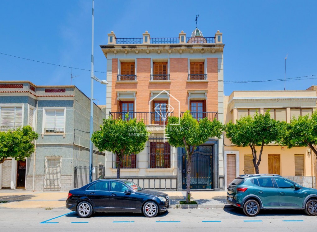 Sale - detached house - Callosa De Segura