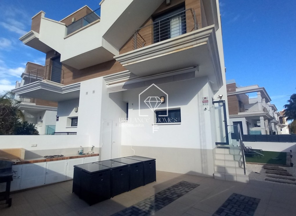 Sale - Villa - Ciudad Quesada