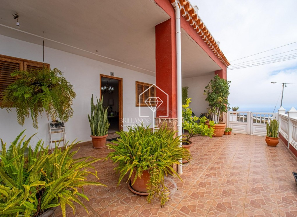 Sale - Villa / Detached house - SANTA CRUZ - EL CHORRILLO