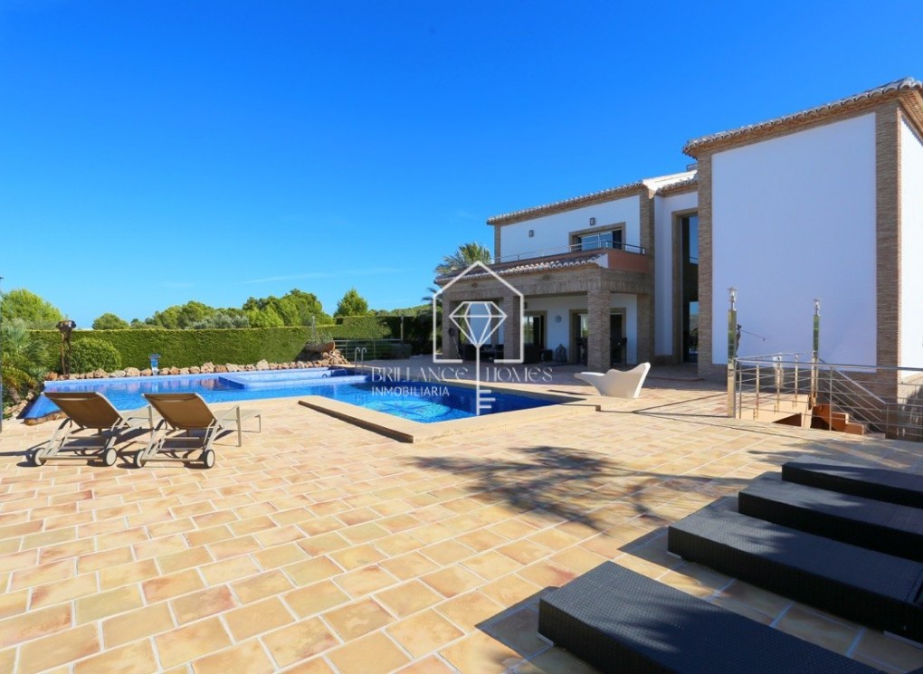Sale - Villa - Jávea