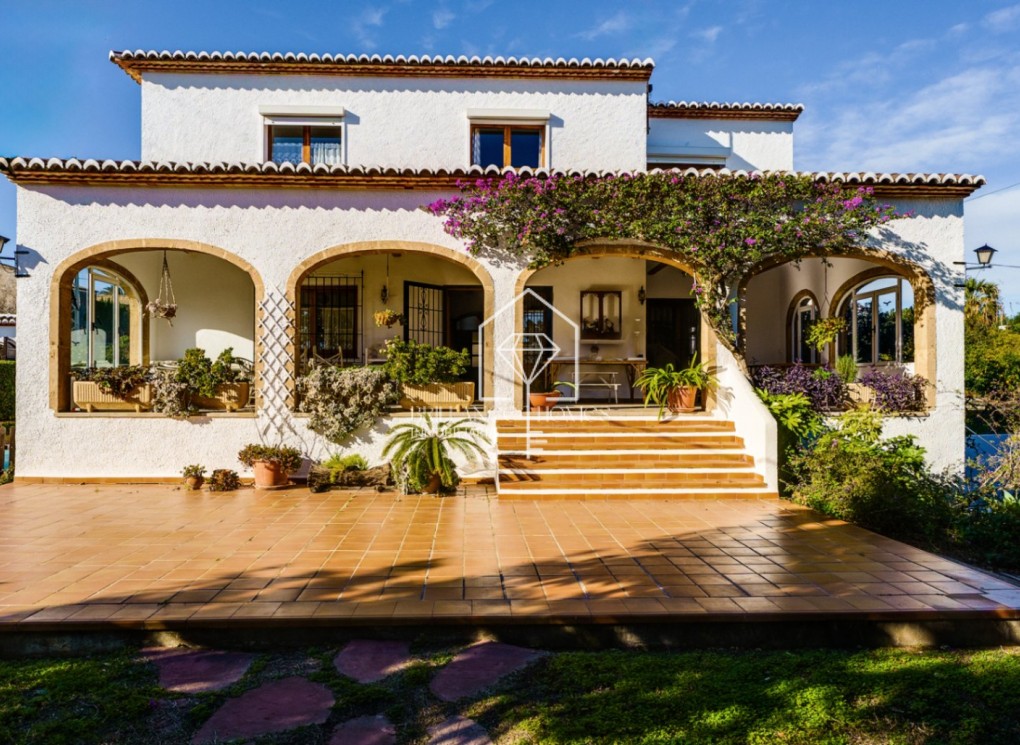 Sale - Villa - Jávea