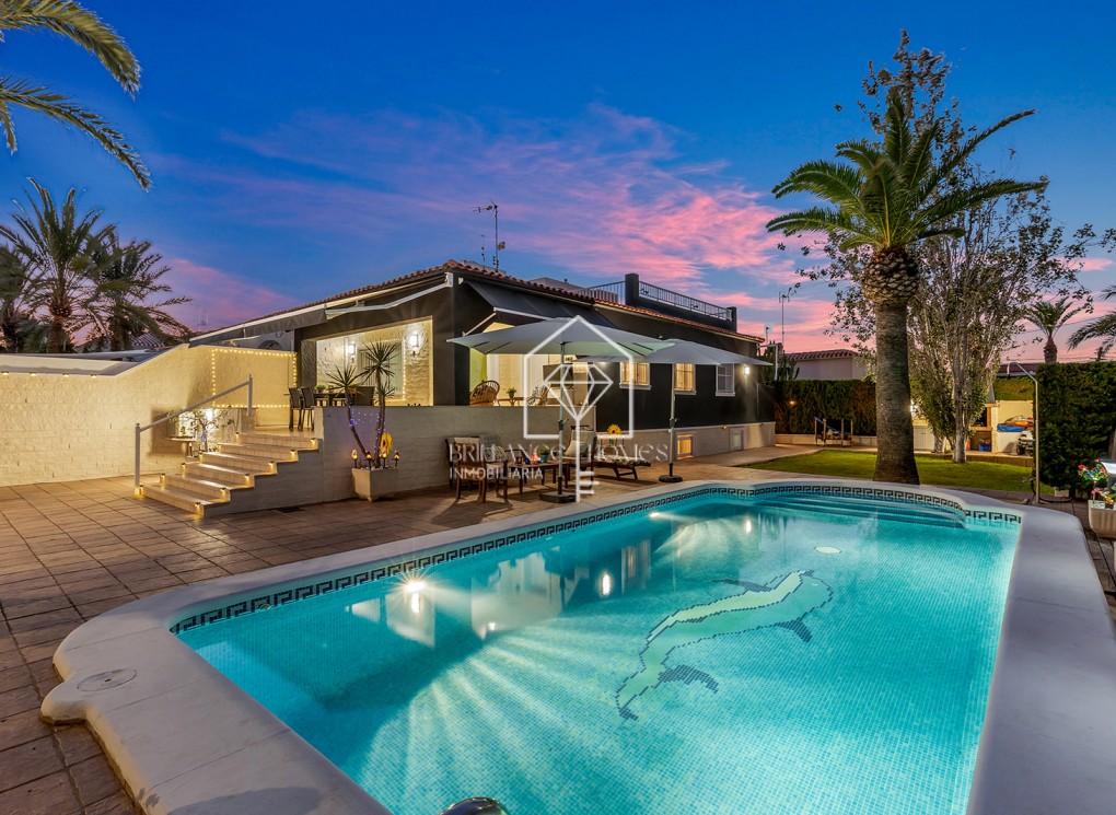 Sale - Villa - Torrevieja - Rocio del Mar