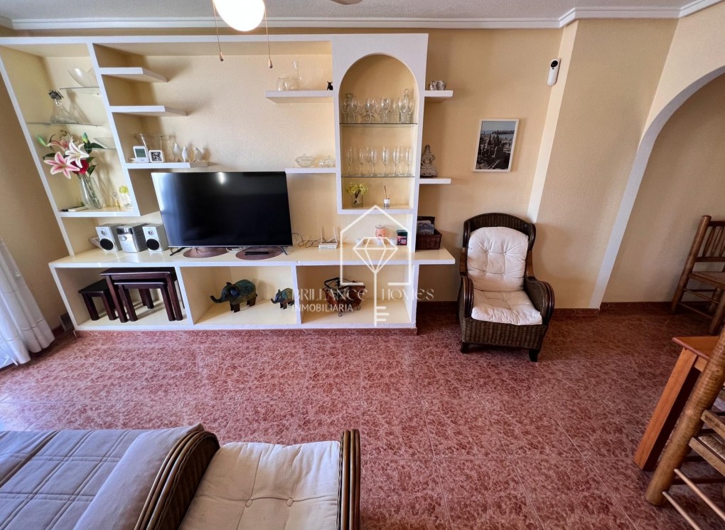 Segunda mano - Apartment flat - Torrevieja - Centro