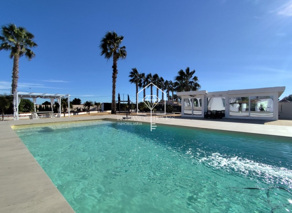 Segunda mano - Villa - El Mudamiento