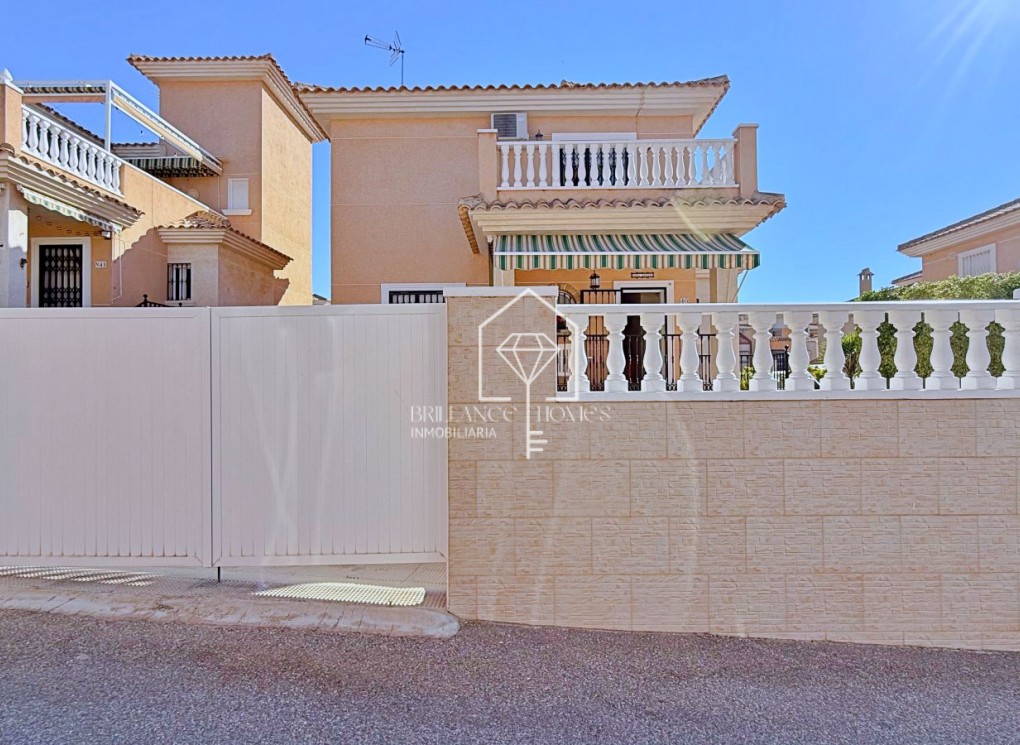 Segunda mano - Villa - Orihuela - Orihuela Costa