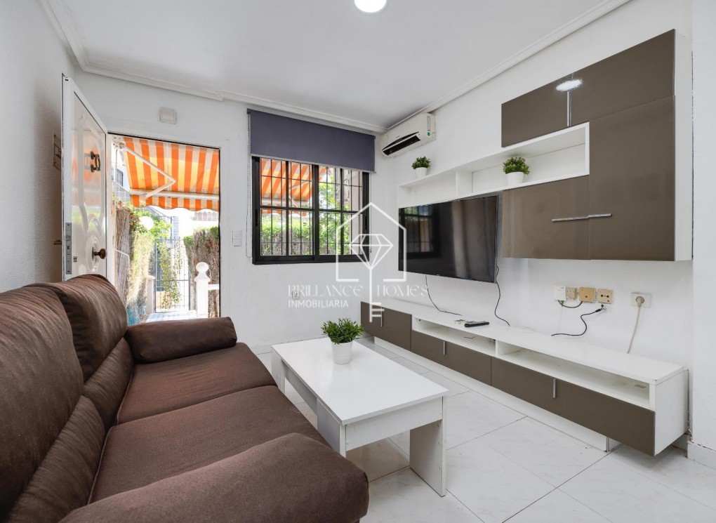 Sprzedaż - Apartament - Punta Prima