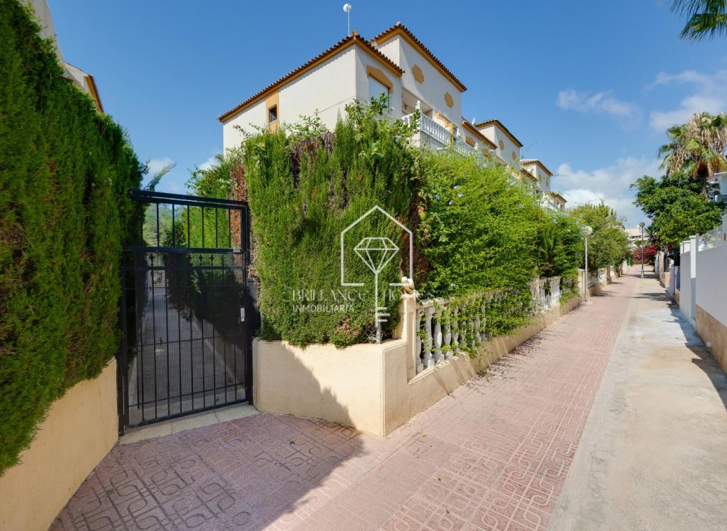 Sprzedaż - Apartament - Punta Prima