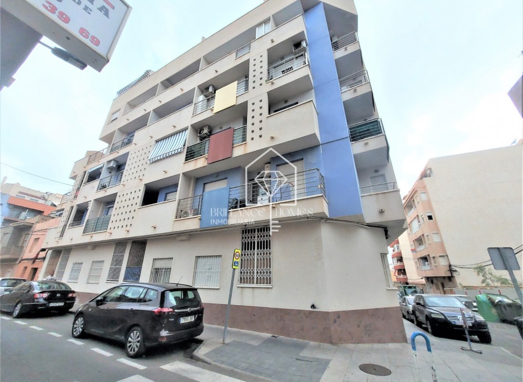 Sprzedaż - Apartament - Torrevieja - Playa del Cura