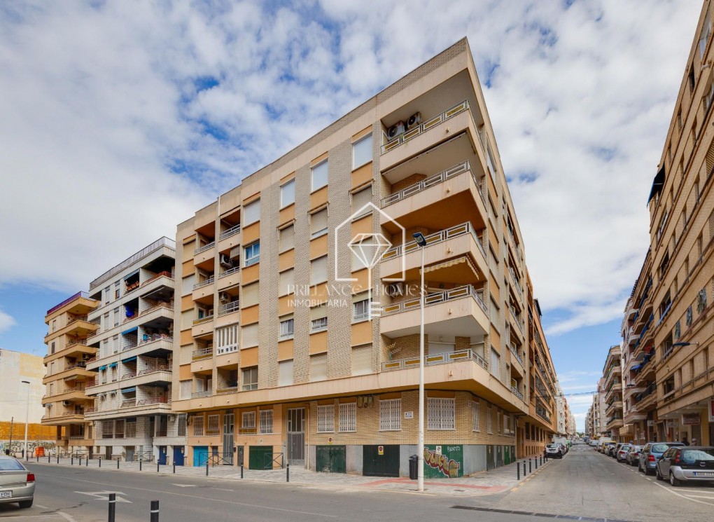 Sprzedaż - Apartament - Torrevieja - Playa del Cura