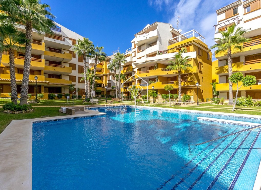 Sprzedaż - Apartament - Torrevieja - Punta Prima