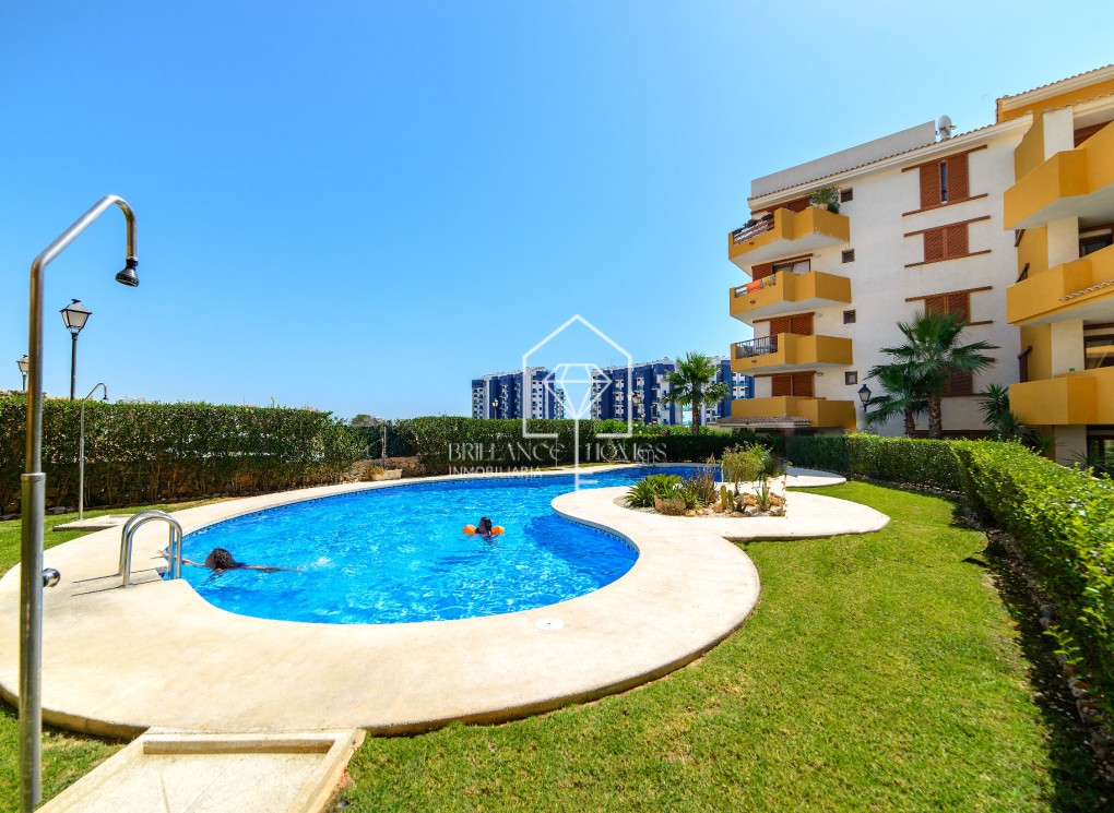 Sprzedaż - Apartament - Torrevieja - Punta Prima