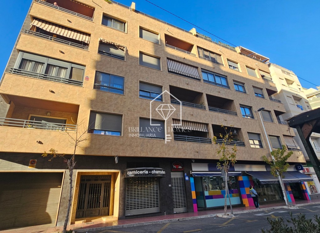 Sprzedaż - Apartamento - Torrevieja - Centro