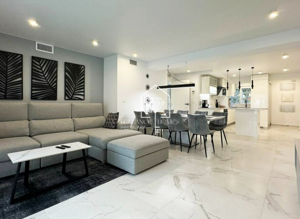 Sprzedaż - Apartment/mieszkanie - Los Arenales del Sol - Arenales