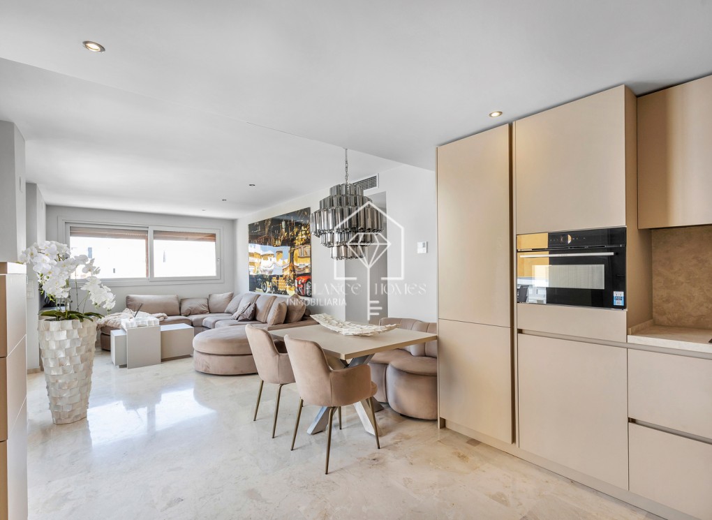 Sprzedaż - Apartment/mieszkanie - Torrevieja - Punta Prima
