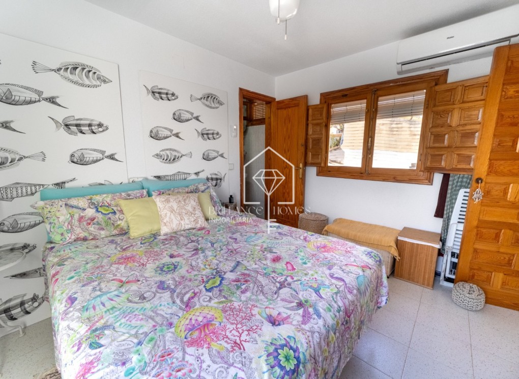 Sprzedaż - Bungalow - Los Arenales del Sol - Arenales