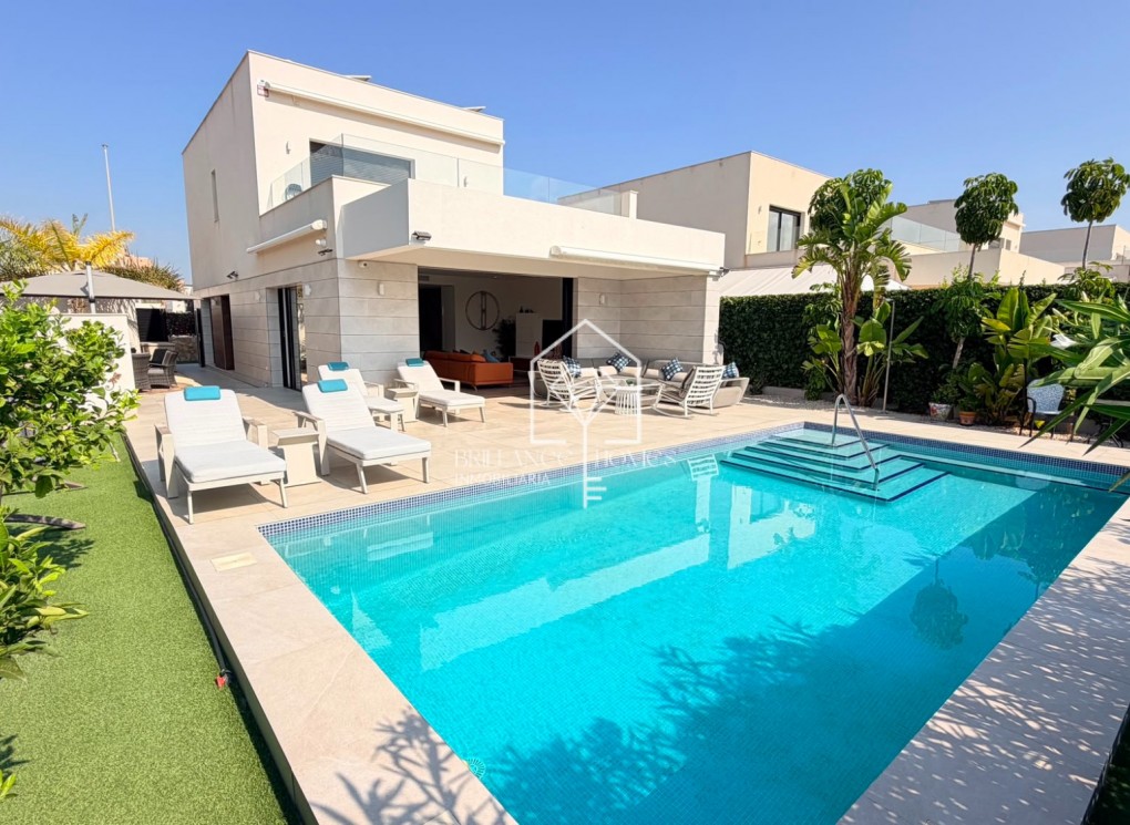 Sprzedaż - Detached villa - Los Montesinos - Los Montesinos - Urb. La Herrada