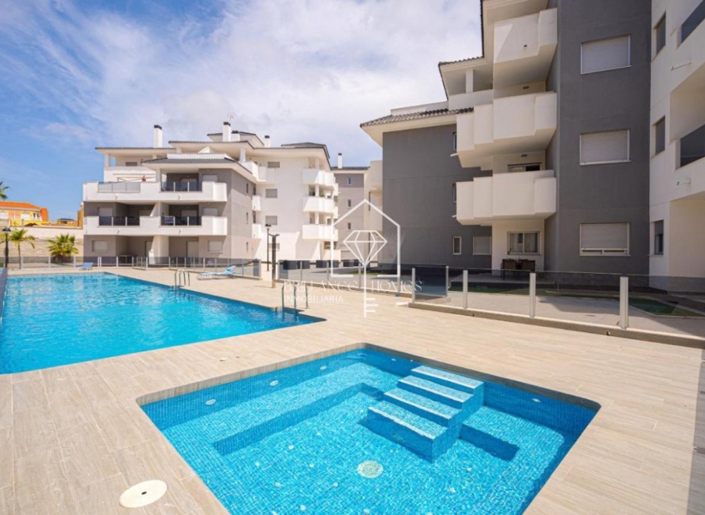 Sprzedaż - Garden Apartment - Campoamor