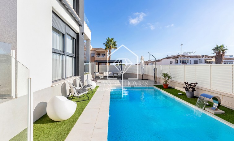 Villa - Resale - Orihuela Costa - Orihuela Costa