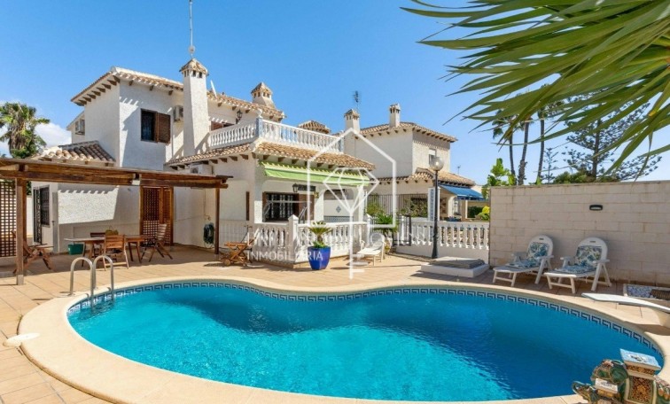 Villa - Revente - Orihuela Costa - La Zenia