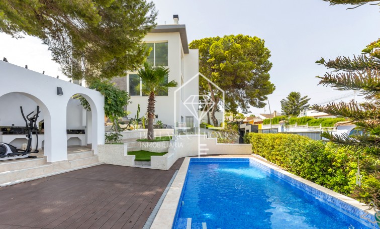 Villa - Sale - Torrevieja - Los Balcones