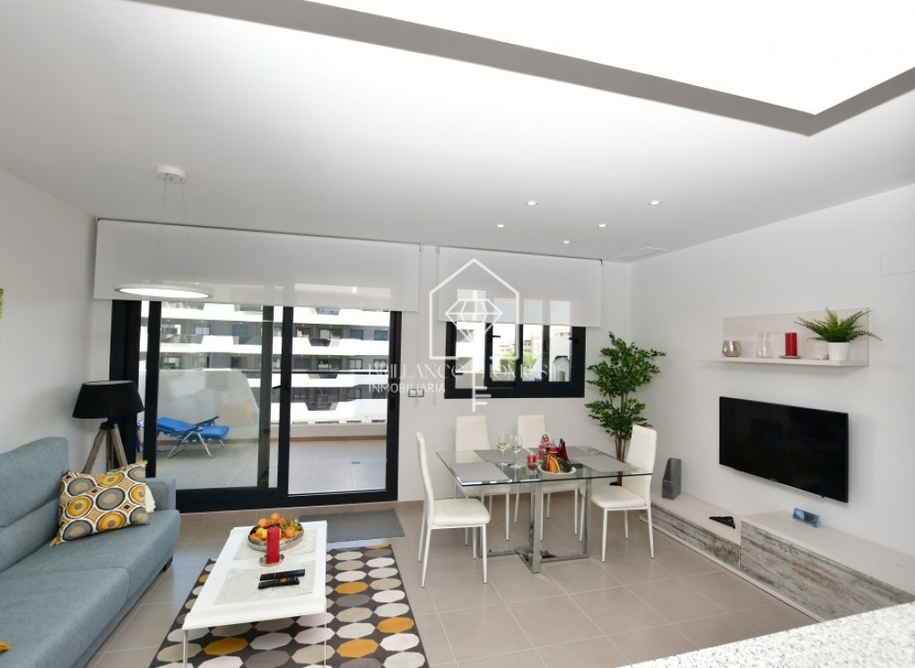 Wynajem krótkoterminowy - Apartment/mieszkanie - Los Arenales del Sol - Arenales