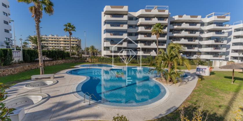 Czy zakup nieruchomości na Costa Blanca to dobra inwestycja?