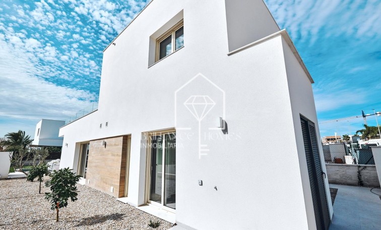 Obra nueva - Detached chalet - Los Montesinos - 03187