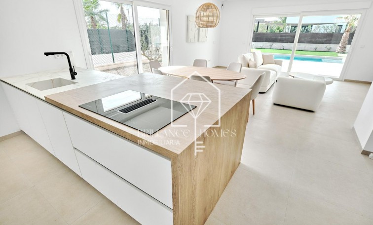 Obra nueva - Detached chalet - Los Montesinos - 03187