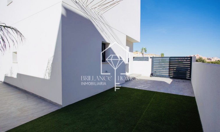 Obra nueva - Detached chalet - Los Montesinos - 03187