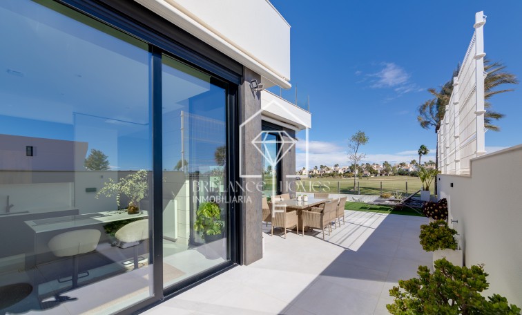 Obra nueva - Detached chalet - Pilar de la Horadada - 03190