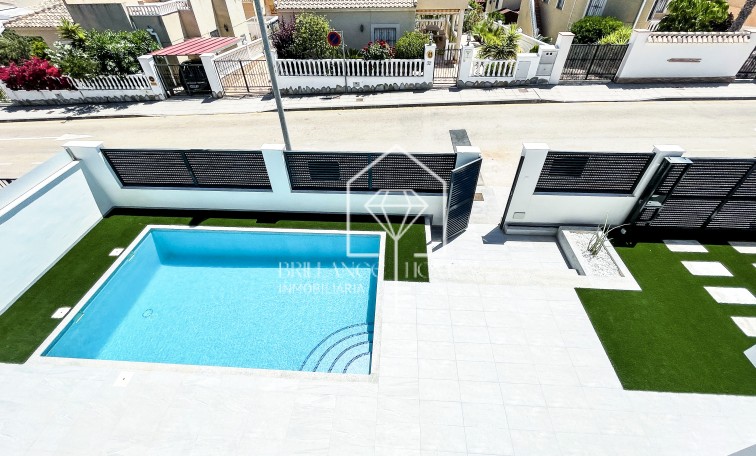 Obra nueva - Villas - Pilar de la Horadada - 03191