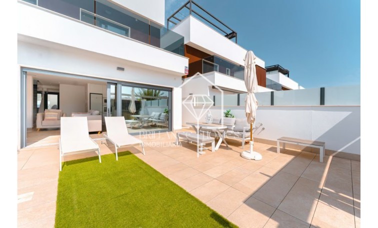 Obra nueva - Terraced houses - Pilar de la Horadada - 03190