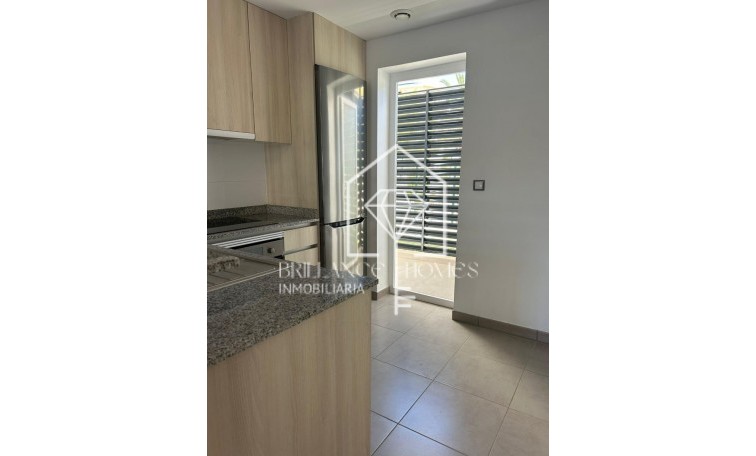 Segunda mano - Apartamento / piso - Los Arenales del Sol - Arenales