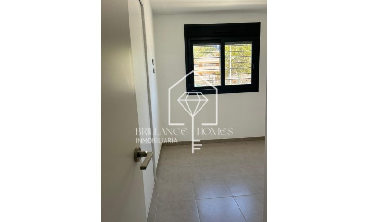 Segunda mano - Apartamento / piso - Los Arenales del Sol - Arenales
