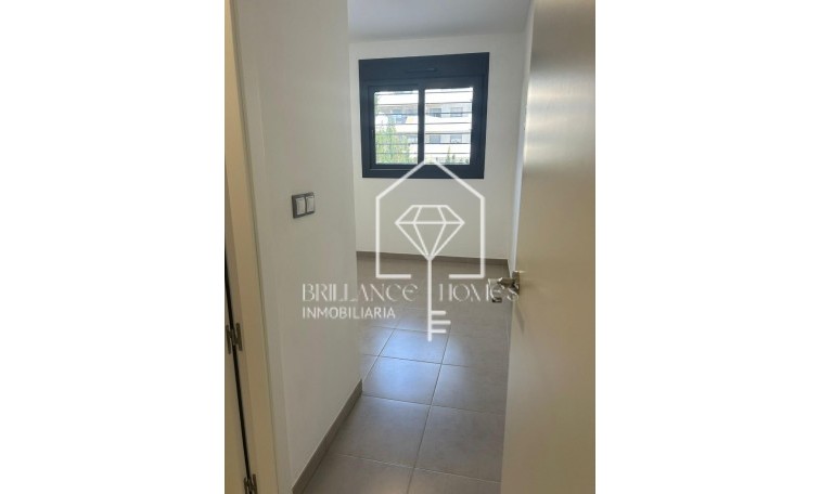 Segunda mano - Apartamento / piso - Los Arenales del Sol - Arenales