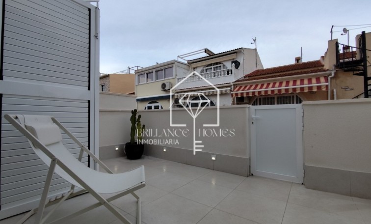 Resale - Townhouse - La Siesta