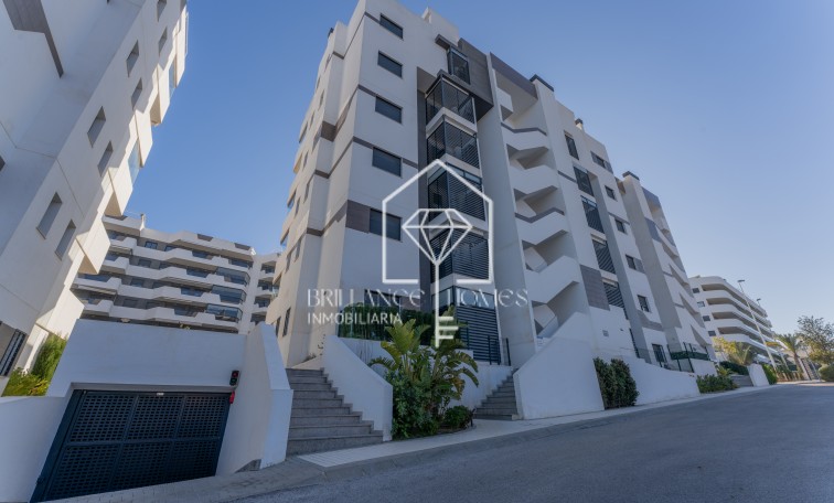 Resale - Wohnung - Los Arenales del Sol - Arenales