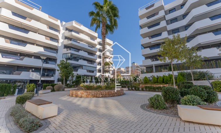 Resale - Wohnung - Los Arenales del Sol - Arenales