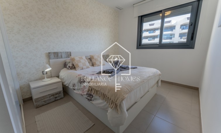 Resale - Wohnung - Los Arenales del Sol - Arenales