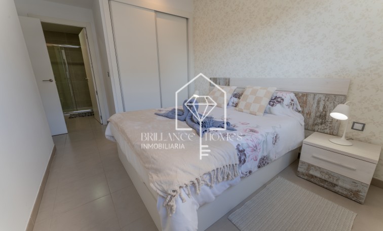 Resale - Wohnung - Los Arenales del Sol - Arenales
