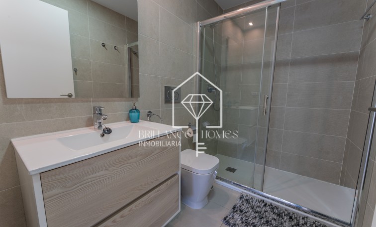 Resale - Wohnung - Los Arenales del Sol - Arenales