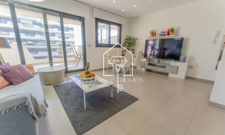 Resale - Wohnung - Los Arenales del Sol - Arenales