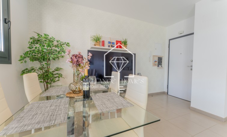 Resale - Wohnung - Los Arenales del Sol - Arenales