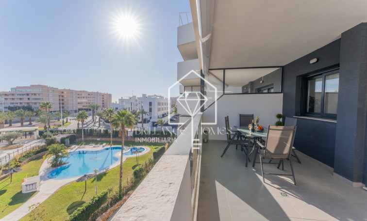 Resale - Wohnung - Los Arenales del Sol - Arenales