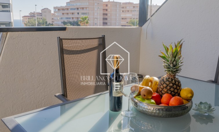 Resale - Wohnung - Los Arenales del Sol - Arenales