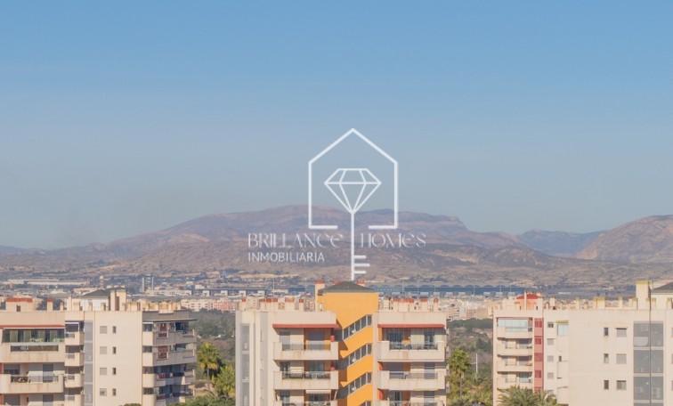 Resale - Wohnung - Los Arenales del Sol - Arenales