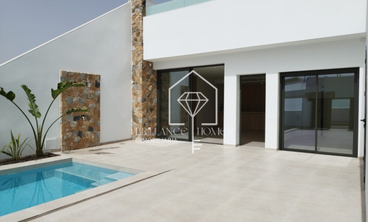 Nowa konstrukcja - Detached chalet - Los Alcázares  - 30710