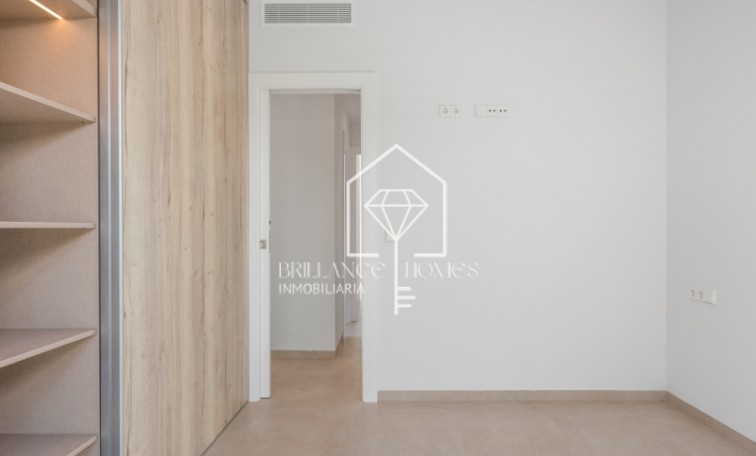 Nowa konstrukcja - Detached chalet - Los Alcázares  - 30710